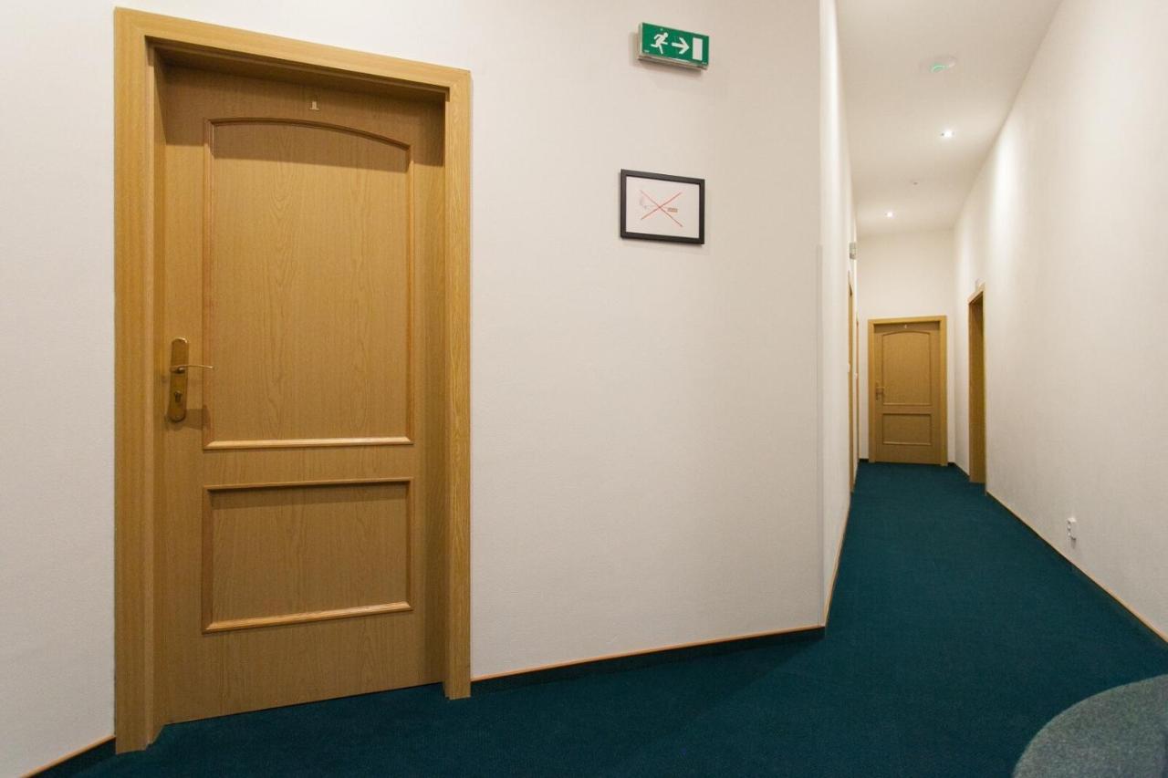 Penzion U Vlka Ceske Budejovice Bagian luar foto